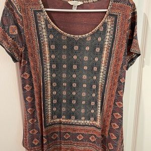 Lucky Brand tee. Size medium.
